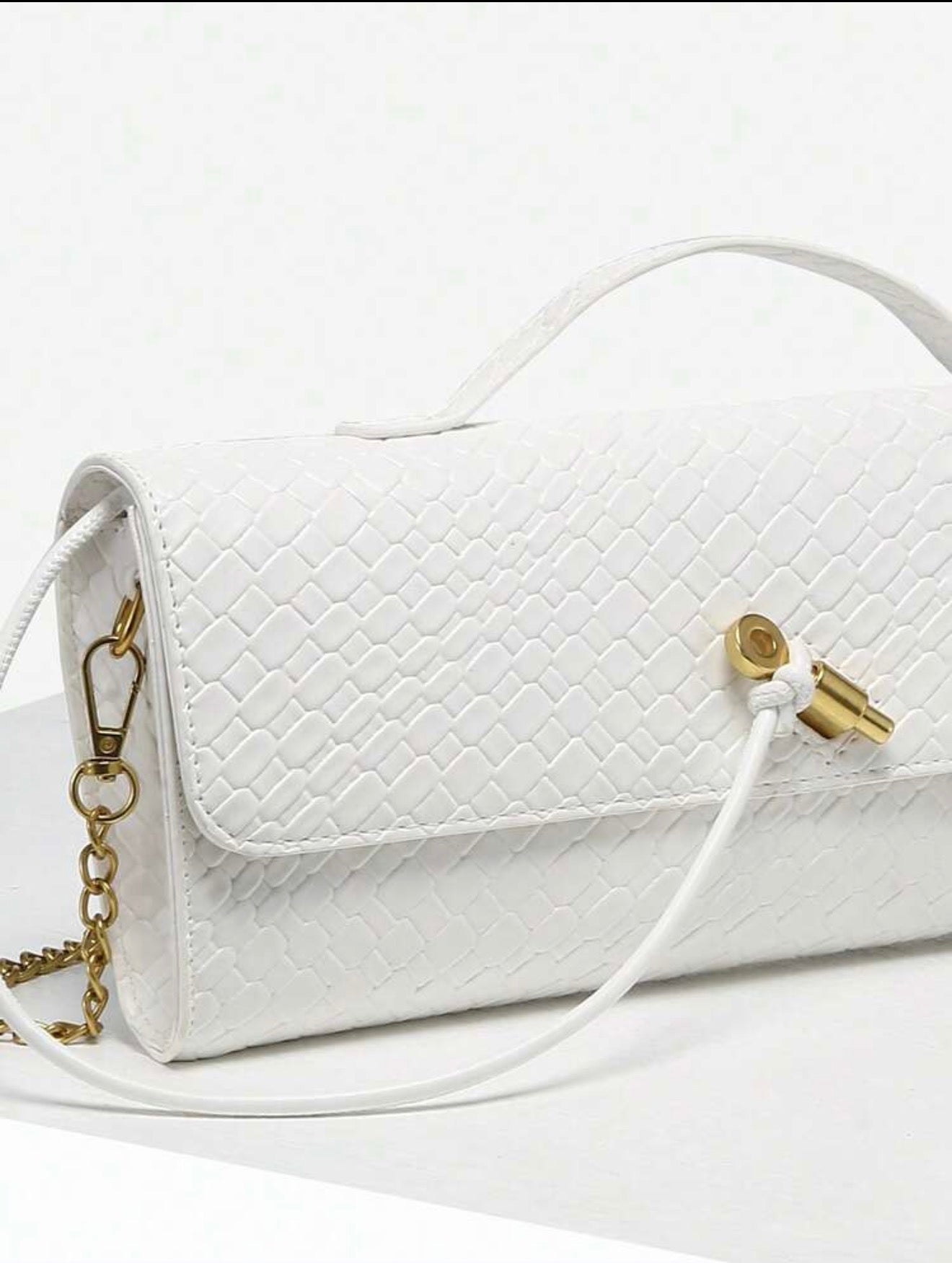 Mary’s Handbag - Chanel’s Fashion Boutique Inc.