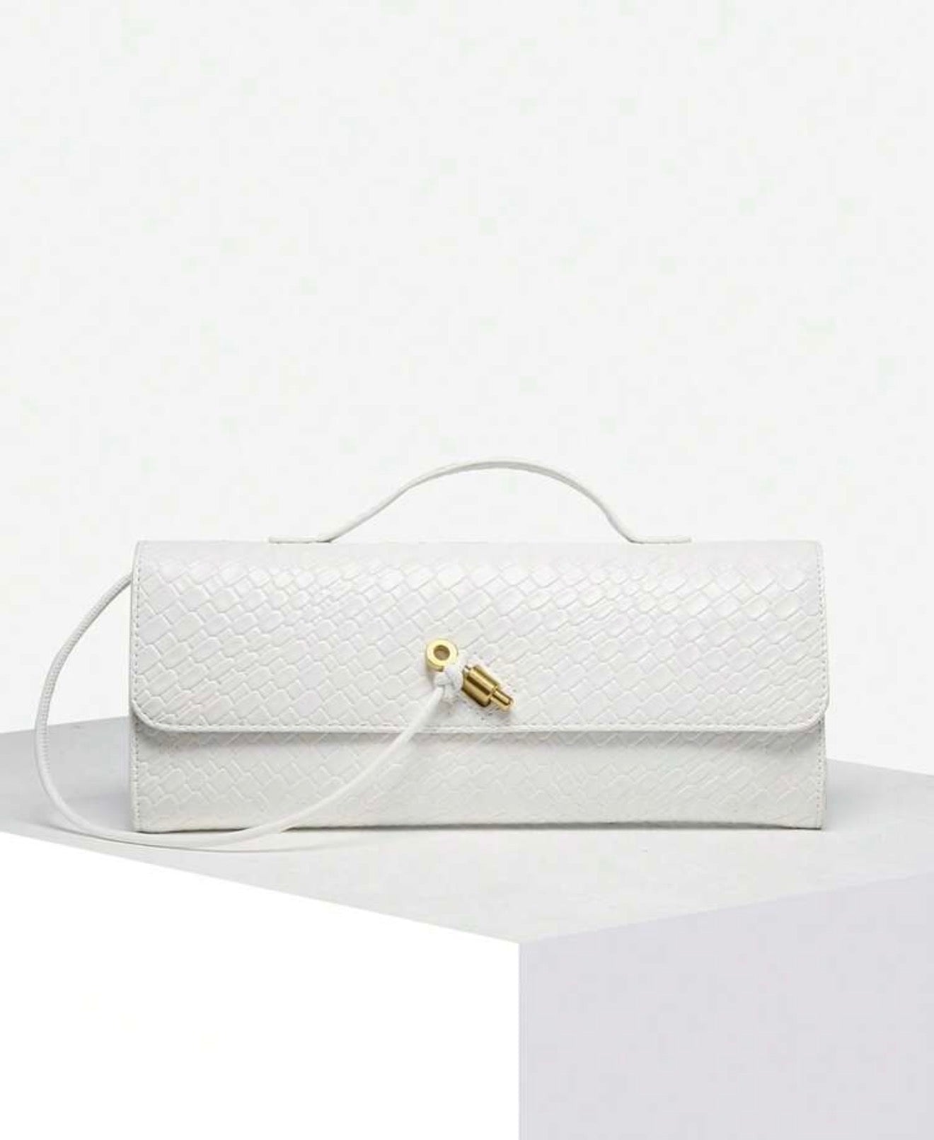 Mary’s Handbag - Chanel’s Fashion Boutique Inc.